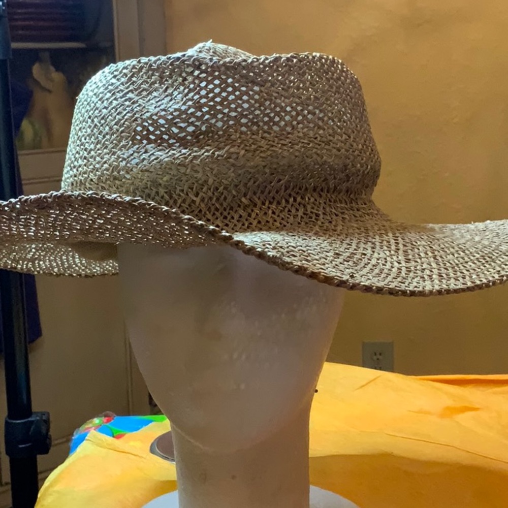 Straw hat